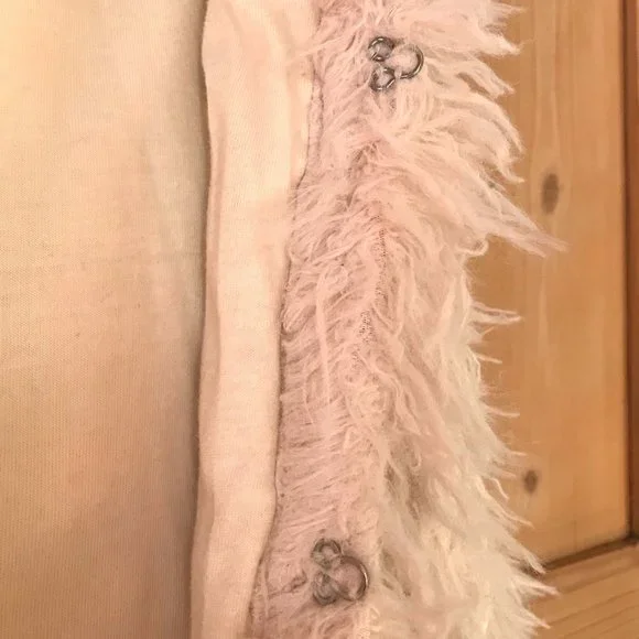 Faux fur white vest with hood in size M by Kanvas - Picture 6 of 7